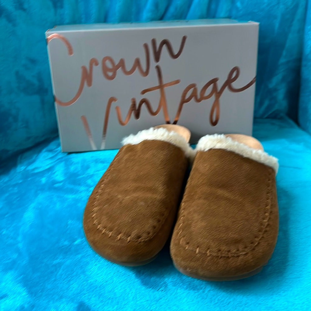 Size 8 cow suede slip ons